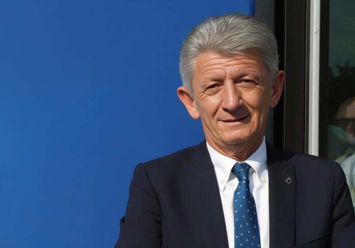 8219_Roberto-Sca7aosi-aspect-ratio-535-375