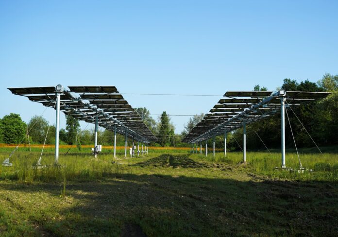 CAP-EVO_Agrifotovoltaico-Robecco-sul-Naviglio-scaled-aspect-ratio-535-375