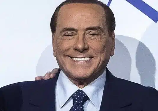 MELONI-e-Berlusconi-aspect-ratio-535-375