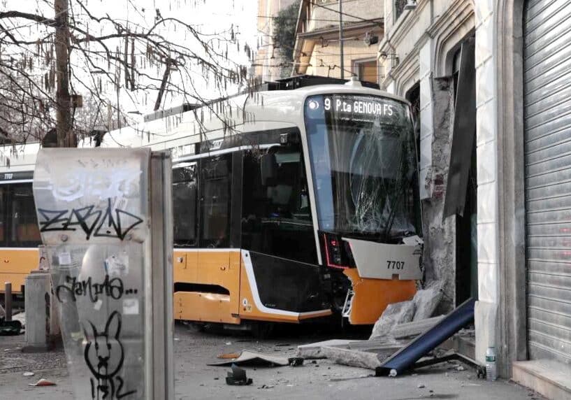 Tram deragliato, la difesa conferma: malore dell’autista