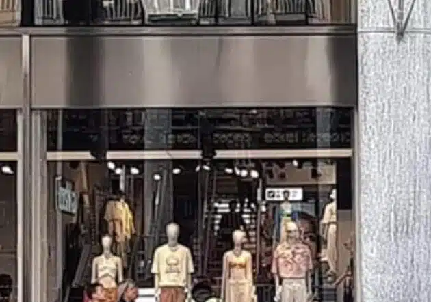 vest-aspect-ratio-535-375