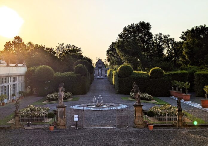 viar-scaled-aspect-ratio-535-375