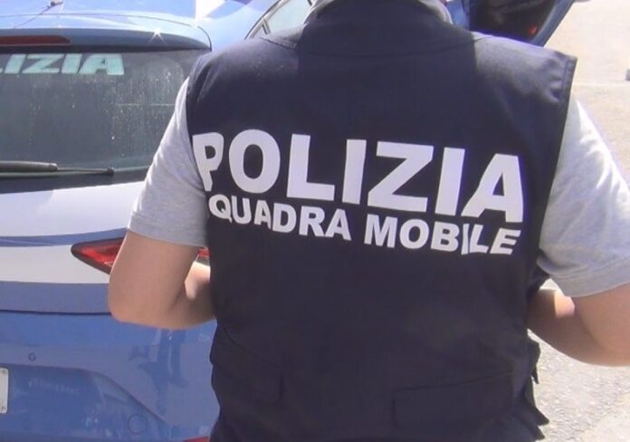 polizia-squadra-mobile-aspect-ratio-535-375