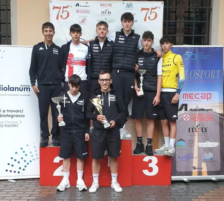 02.06.26 - Pool Cantu-Sovico-GB Team premiazione abbiategrasso