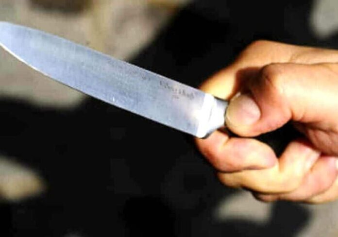 coltello-minacce-generica-1024x576-1-aspect-ratio-535-375