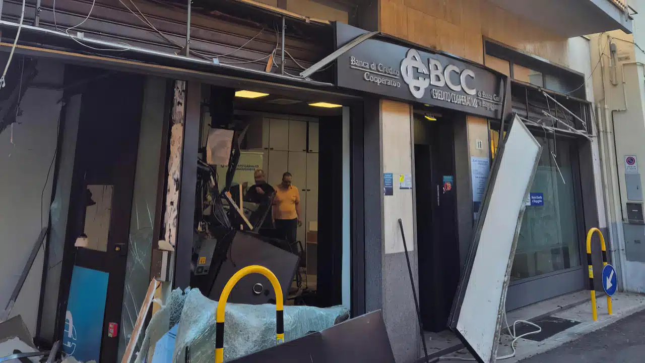 8516_Bcc_Samarate_bancomat_1