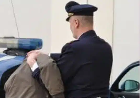 polizia-3-aspect-ratio-535-375