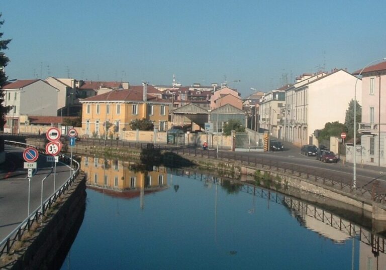 Corsico, 28enne privo di sensi nel Naviglio: salvato dai carabinieri