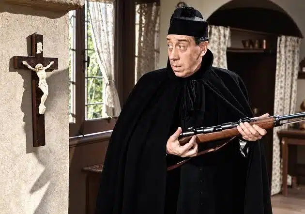 Don-Luca-don-camillo-aspect-ratio-535-375