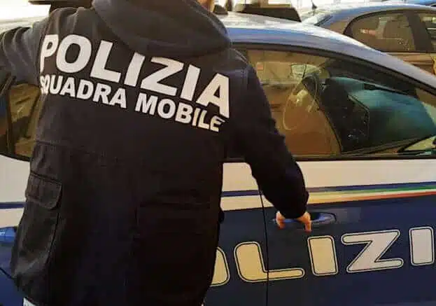 Squadra-Mobile-polizia-aspect-ratio-535-375