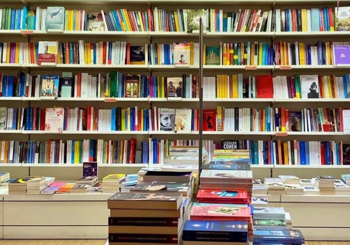 libreria-ubik-novara-aspect-ratio-535-375